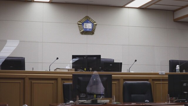 채팅앱서 만난 미성년자 성폭행 20대 징역형